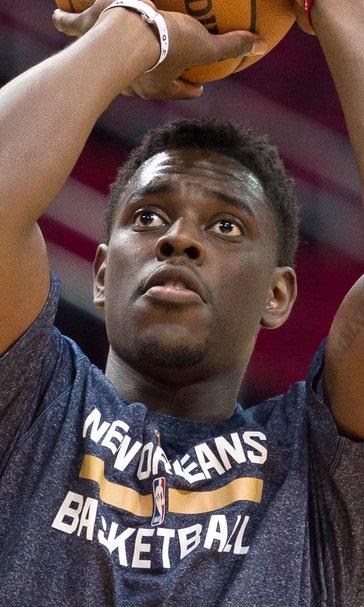 Jrue Holiday reportedly 'rarely' practices with Pelicans